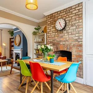  Holiday home Buckingham Townhouse United Kingdom