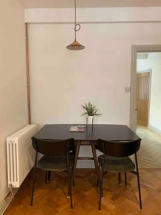 16Th Century Courtyard Apartment On The Royal Mile Edinburgh 0*,